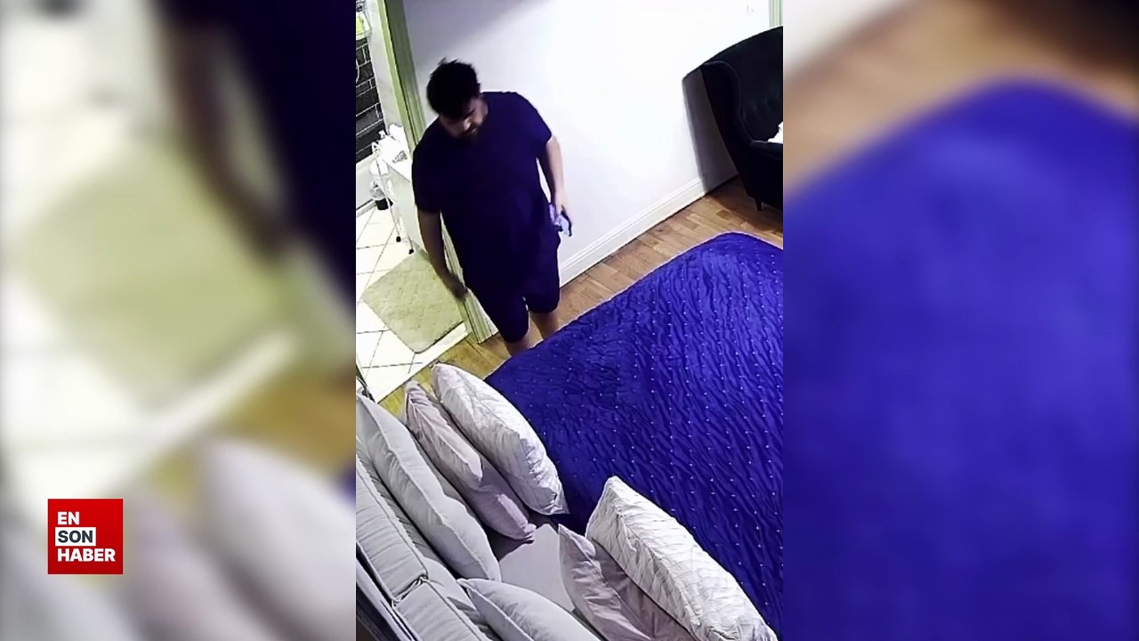 Eser Yenenler kedinin üzerine yattı: Berfu Yenenler paylaştı