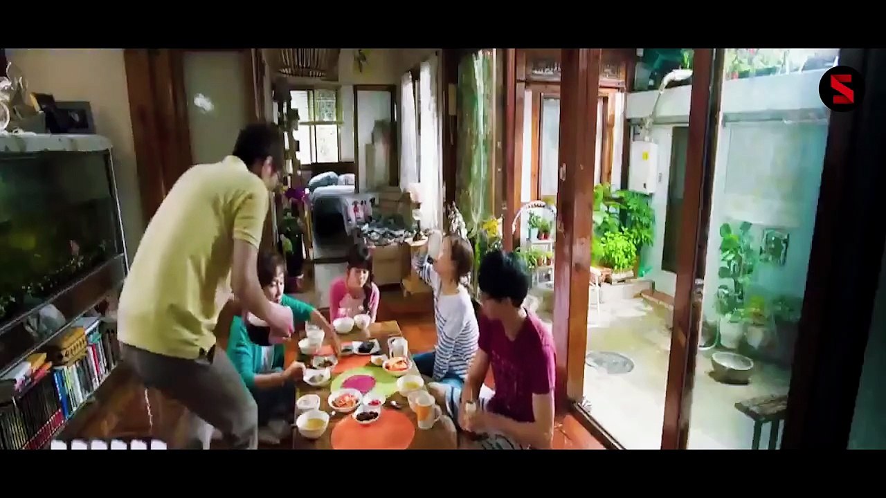 A Geeky Guy Trapped in an 18 Year Friendzone Watching the Girl He Loves Date Another Man