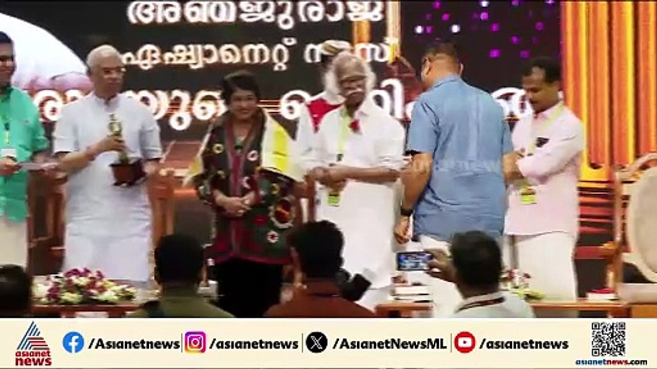 നിയമസഭാ മാധ്യമ അവാർഡുകൾ ഏറ്റുവാങ്ങി ഏഷ്യാനെറ്റ് ന്യൂസ് ചീഫ് റിപ്പോർട്ടർമാരായ അഞ്ജു രാജും KM ബിജുവും