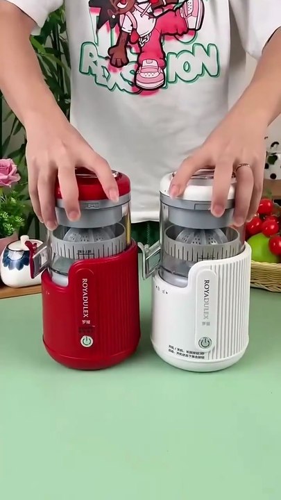 - Electric Creative Portable Juice Maker