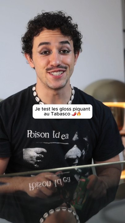Je test le gloss le plus piquant au monde 🌶️