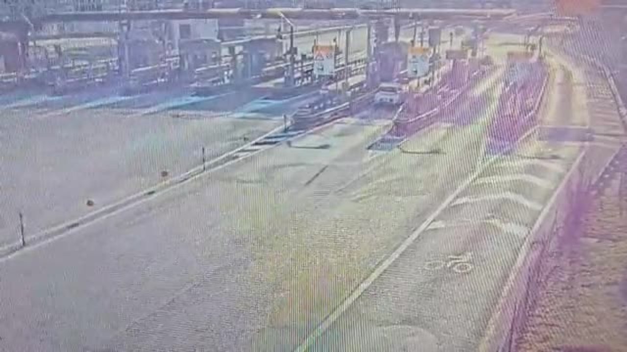 Vicenza, il video della fuga a tutta velocità terminata con un incidente: quattro giovani arrestati dalla polizia