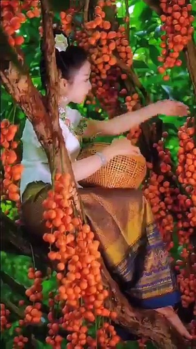 Enjoying Beautiful Nature With Juicy Fresh Fruits 🍇🌿🍊🍎🥭🍏#shorts #nature #satisfying #fruit