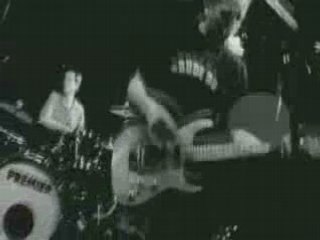 Man Raze – Turn It Up