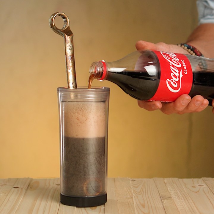 Remove rust using your favorite drink 😮🔥