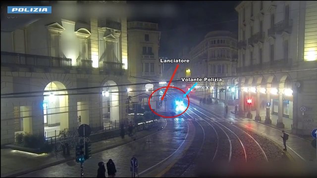 Operazione «Riot»: arresti per i disordini del 3 ottobre a Torino, ci sono anche minorenni. Il video della polizia che documenta i reati
