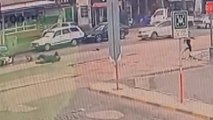 Yola fırlayan çocuğa çarpmamak için ani manevra yaptı felaketi yaşadı