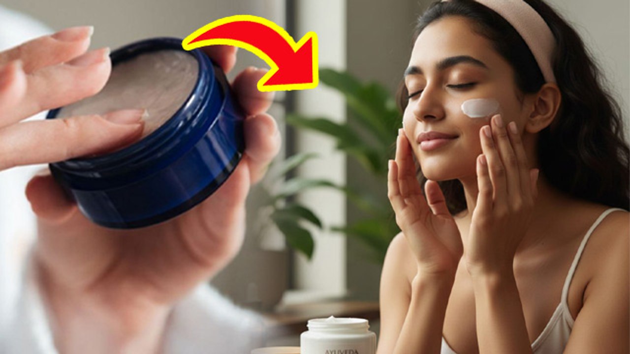 Moisturizer Lagane Se Acne kyun Hote Hai, सर्दियों में चेहरे पर मॉइश्चराइजर लगाने से क्या होता है?