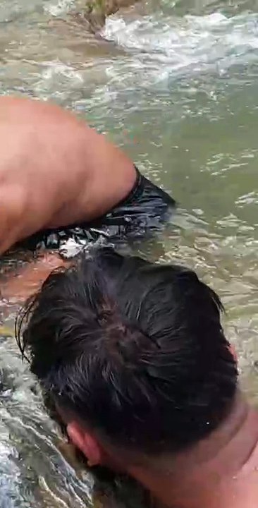 hand fishing in Nepal |