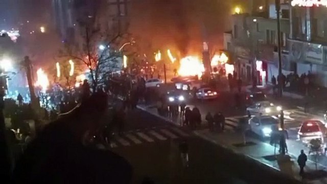 Irão: vídeos dos protestos espalham-se com o regresso da internet