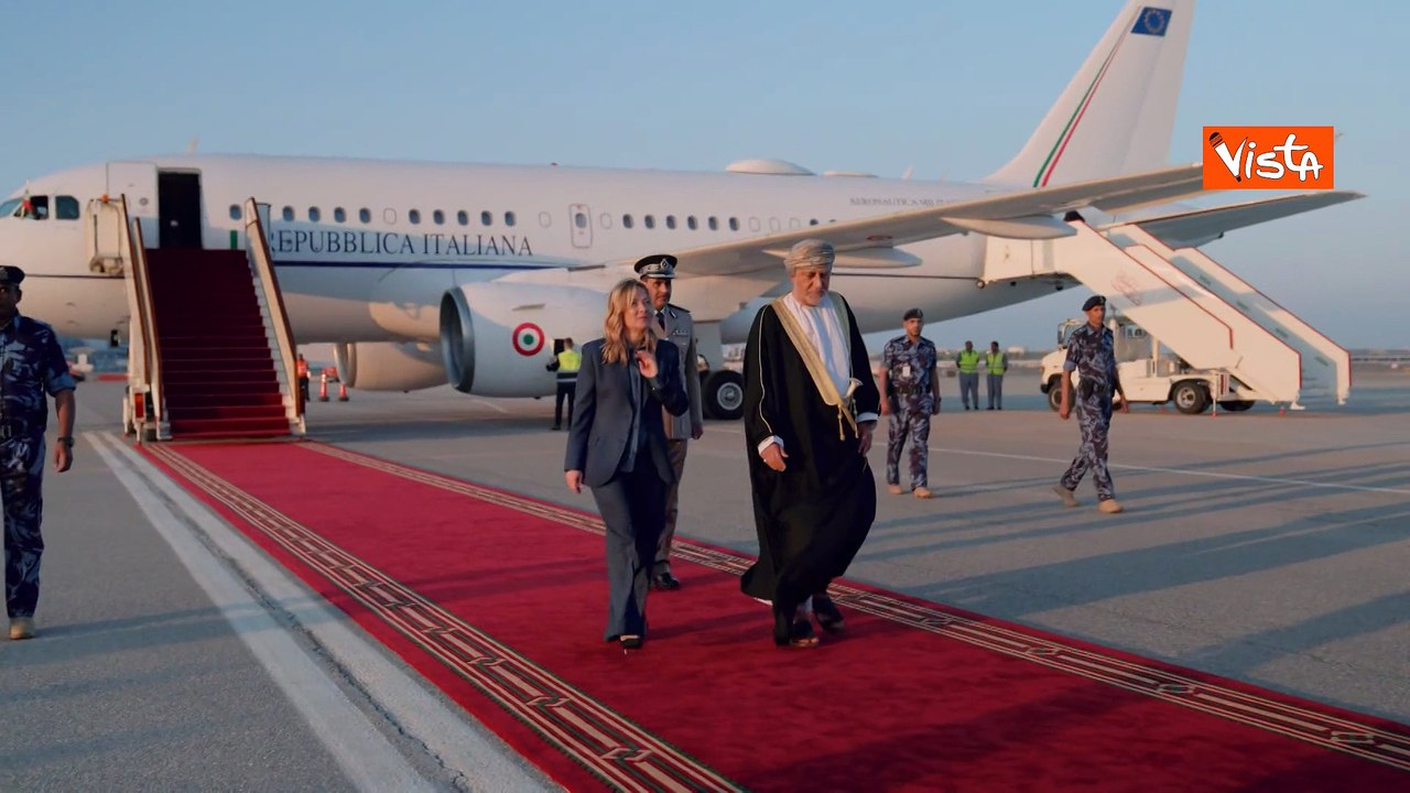 Meloni arriva in Oman, prima tappa della sua missione in Asia