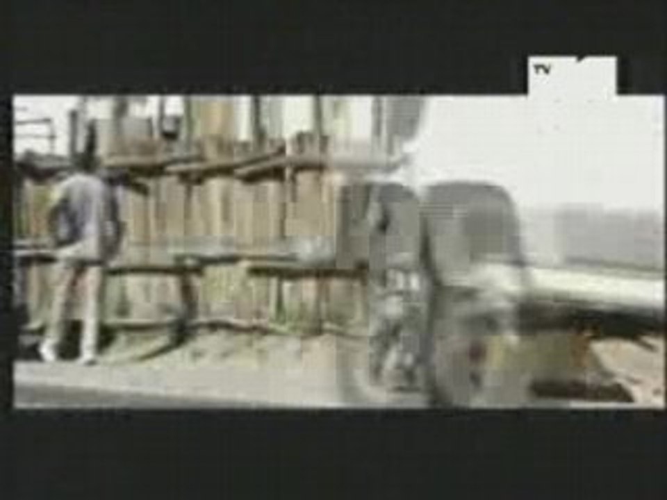 Njakatiana & Lolone - Tsisy Vaovao