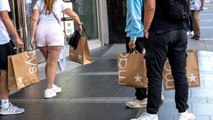US Retail Sales Rise, Wholesale Inflation Ticks Up