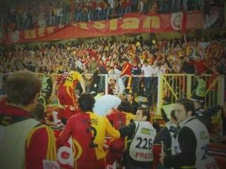 KAHRAMANIM SENSİN (Yeni GALATASARAY MARŞI )