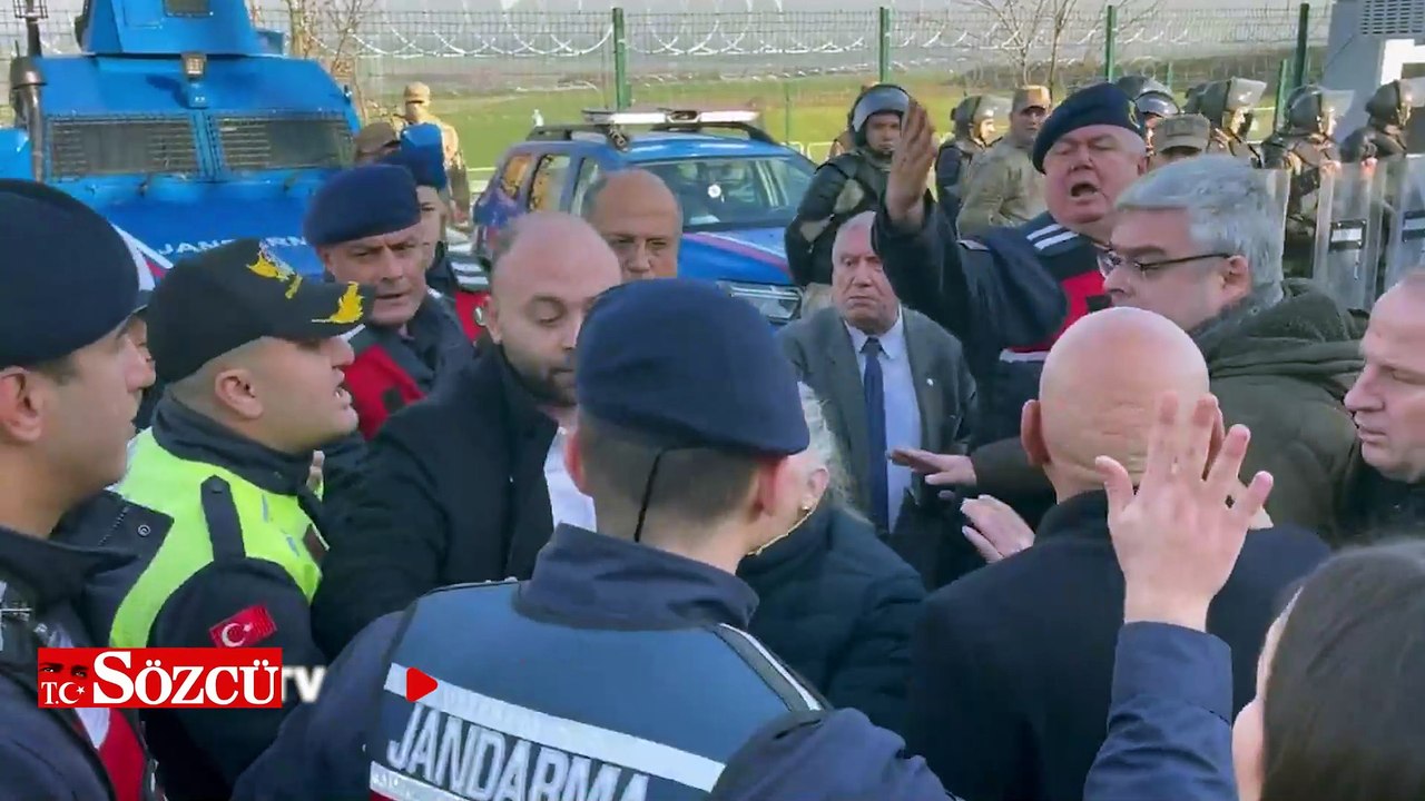 İmamoğlu’nun Diploma Davası Öncesi Coplar konuştu! Milletvekili Sibel Suiçmez ve Ali Gökçek’e jandarma müdahale etti