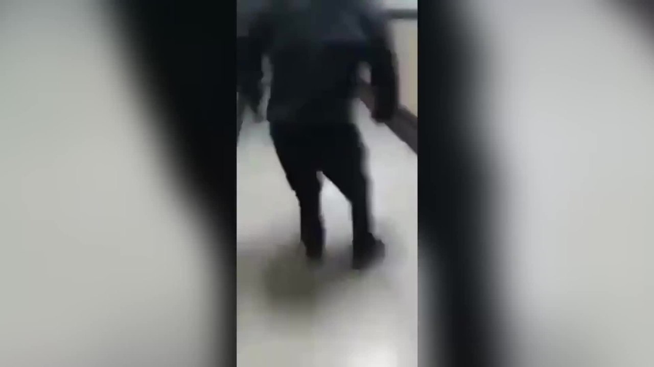 Iran, forze di sicurezza entrano in ospedale alla ricerca dei manifestanti feriti