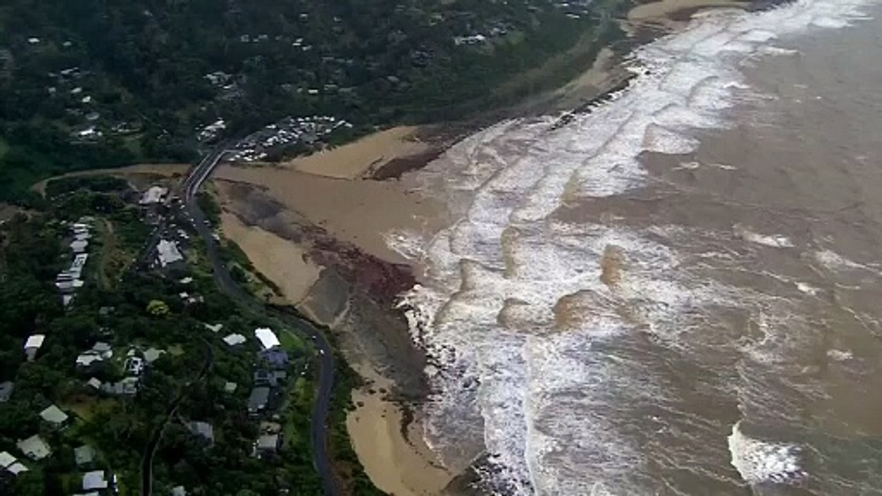 Heftige Gewitter lösen entlang der Great Ocean Road in Australien Sturzfluten aus