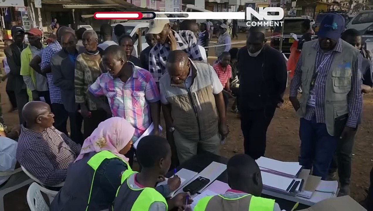 Uganda vota em presidenciais tensas com a internet cortada