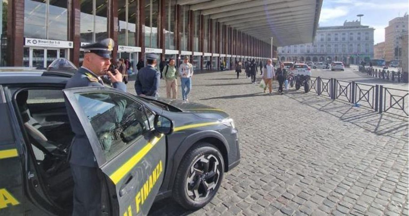 Roma, controlli in zona stazione Termini: sequestri di articoli contraffatti e sanzioni a strutture ricettive (15.01.26)