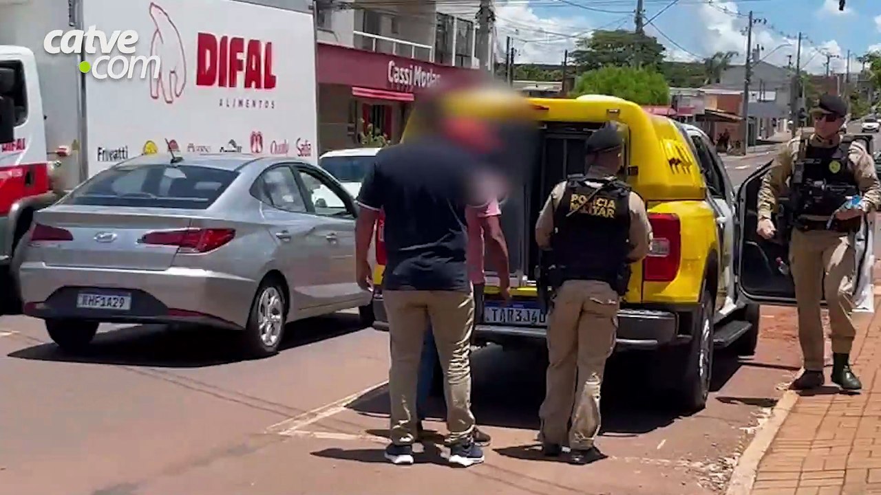 Motorista é detido após se envolver em acidente com CNH suspensa
