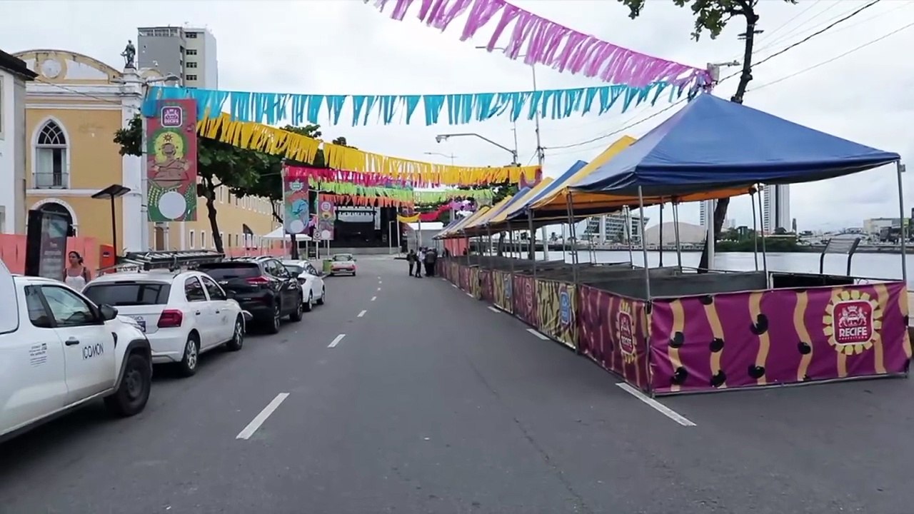 Preparação da Rede Hoteleira e Gastronômica para o Carnaval em Recife e Olinda: Entrevista com Juliana Brito, Vice-Presidente do Recife Convention