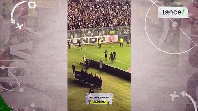 Torcida do Vasco pede para Rayan ficar