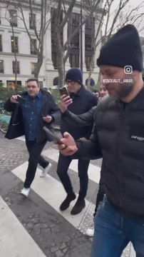 En Francia apoyan a Zidane por este incómodo momento que sufrió en la calle