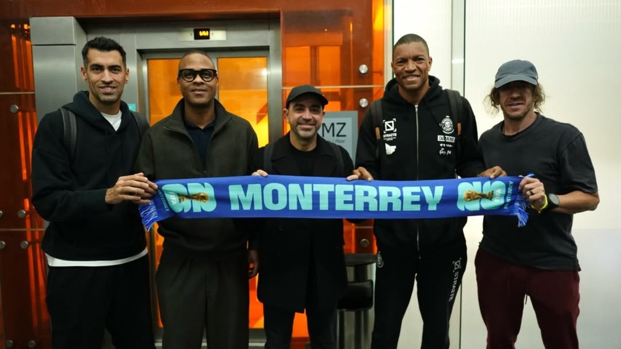 Carles Puyol, Xavi Hernández, Sergio Busquets, Dida y Patrick Kulivert llegan a Monterrey para el Juego de Leyendas 2026