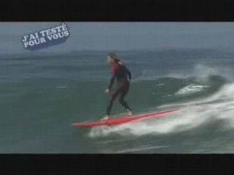Taig Khris teste le Surf à la pagaie!
