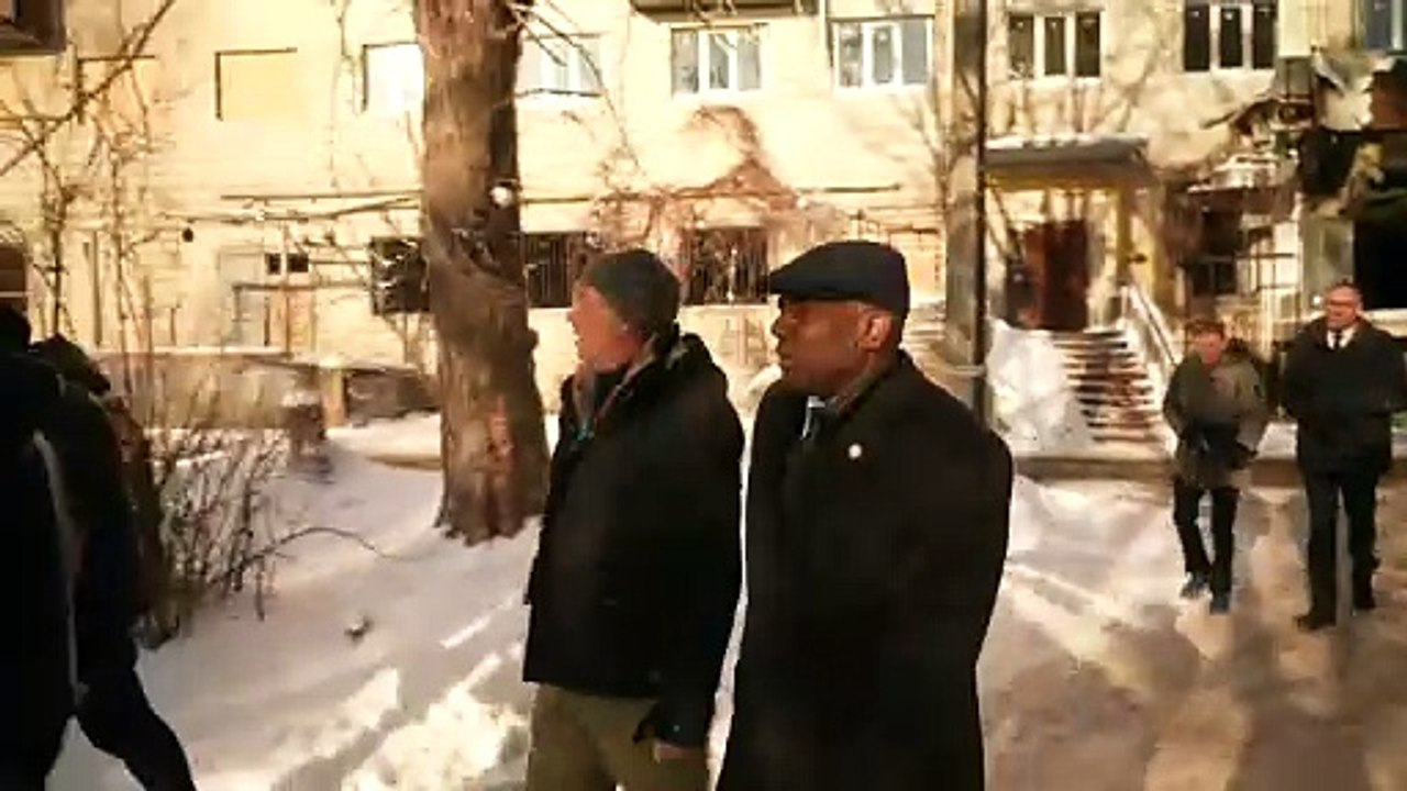 Deputy PM surveys damaged buildings on Kyiv visit