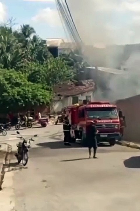 Incêndio destrói residência e assusta moradores em São Luiz do Quitunde