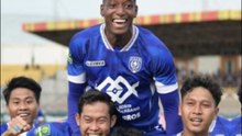 Aji Santoso Coret Lima Pemain PSPS Pekanbaru