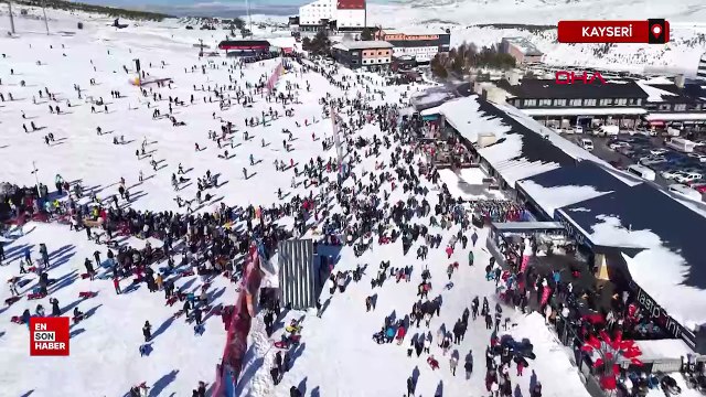 Erciyes Kayak Merkezi'nde yeni sezonun ilk ayında 1 milyon ziyaretçi
