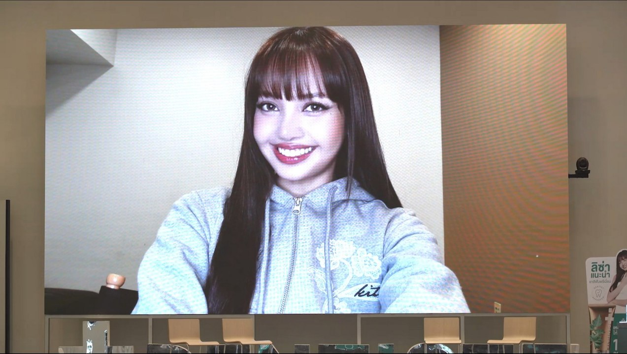 ใจฟูทั้งด้อม! ลิซ่า