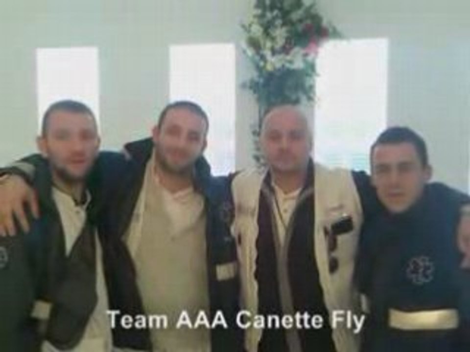 Ambulance+Canette Team:AAA Canette Fly