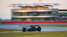 Les premiers tours de roue d'une Cadillac en F1