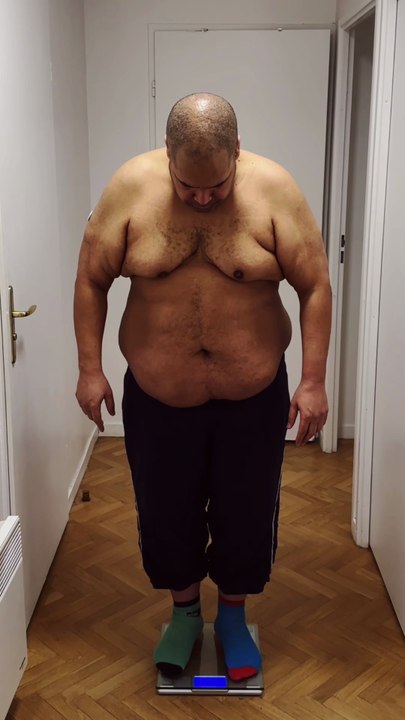 Mon poids va vous choquer, c'est le jour de ma pesée 💪🏾 #motivation #pertedepoids #transformation #GlowUp #humour