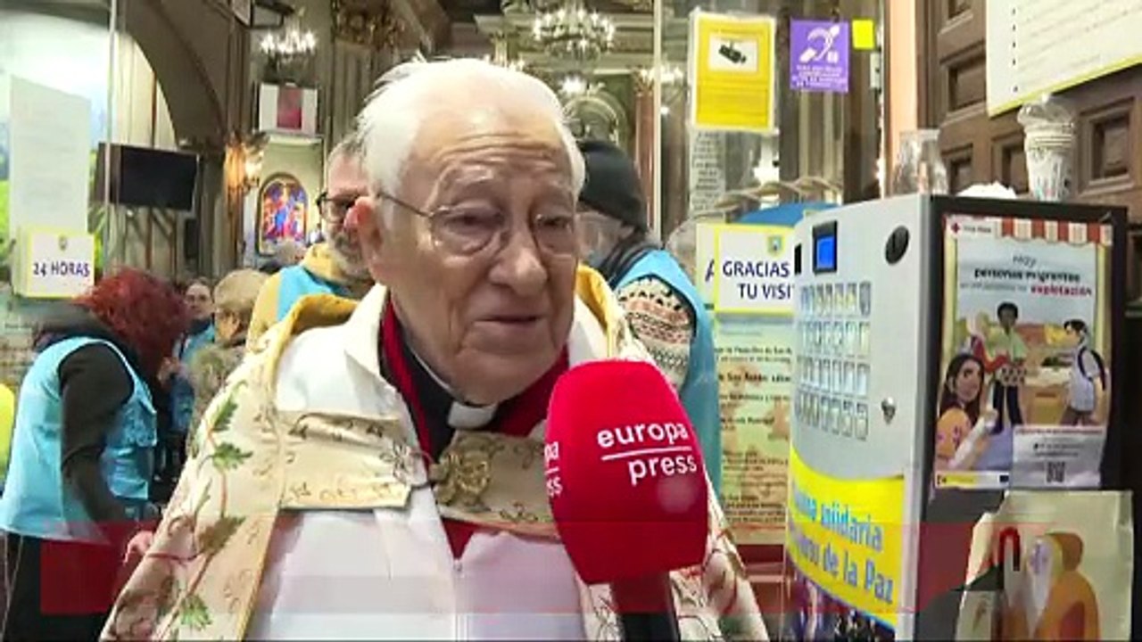 San Antón es más que un 'día de perros': multitud de animales comparten bendiciones