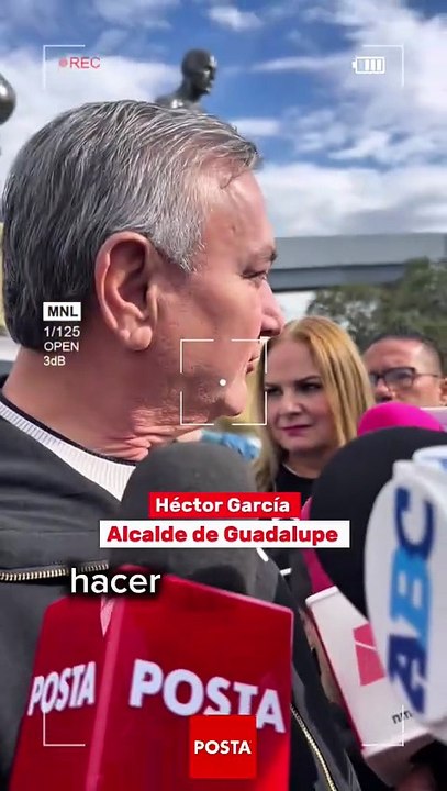 Samuel García y Héctor García presentan escultura "Pasión Mundial" en el Estadio BBVA