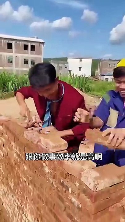 😂 Funny Short Video This short funny clip will make you smile and laugh. Enjoy this light comedy moment and relax your mind. If you like funny videos, don’t forget to follow for more 😂🎬