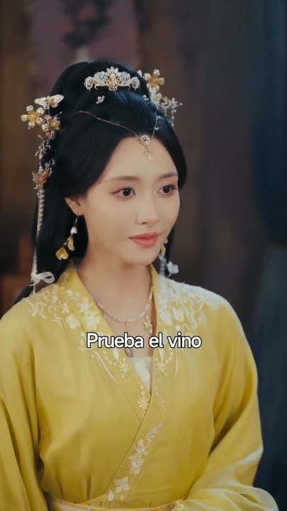 Él solo quería vender vino. No sabía que su cliente más misteriosa era. ¡la _Full-HD