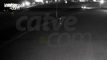 Vídeo: motorista cai com carro na canaleta da BR-277 em Cascavel