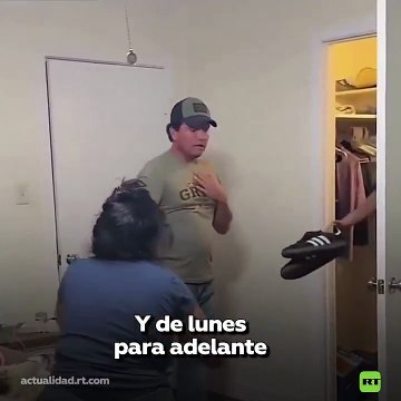 Padre arrebata zapatos a su hijo tras 'bullying' a compañero