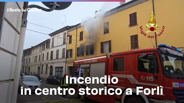 Video: incendio in centro storico a Forlì