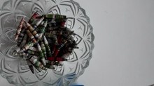 How to make long paper beads