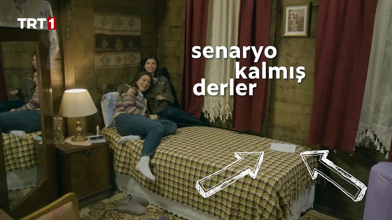 Biz ekran başında ağlarken onlar...    Kamera arkamız yine pek keyifli  ️ TaşacakBuDeniz
