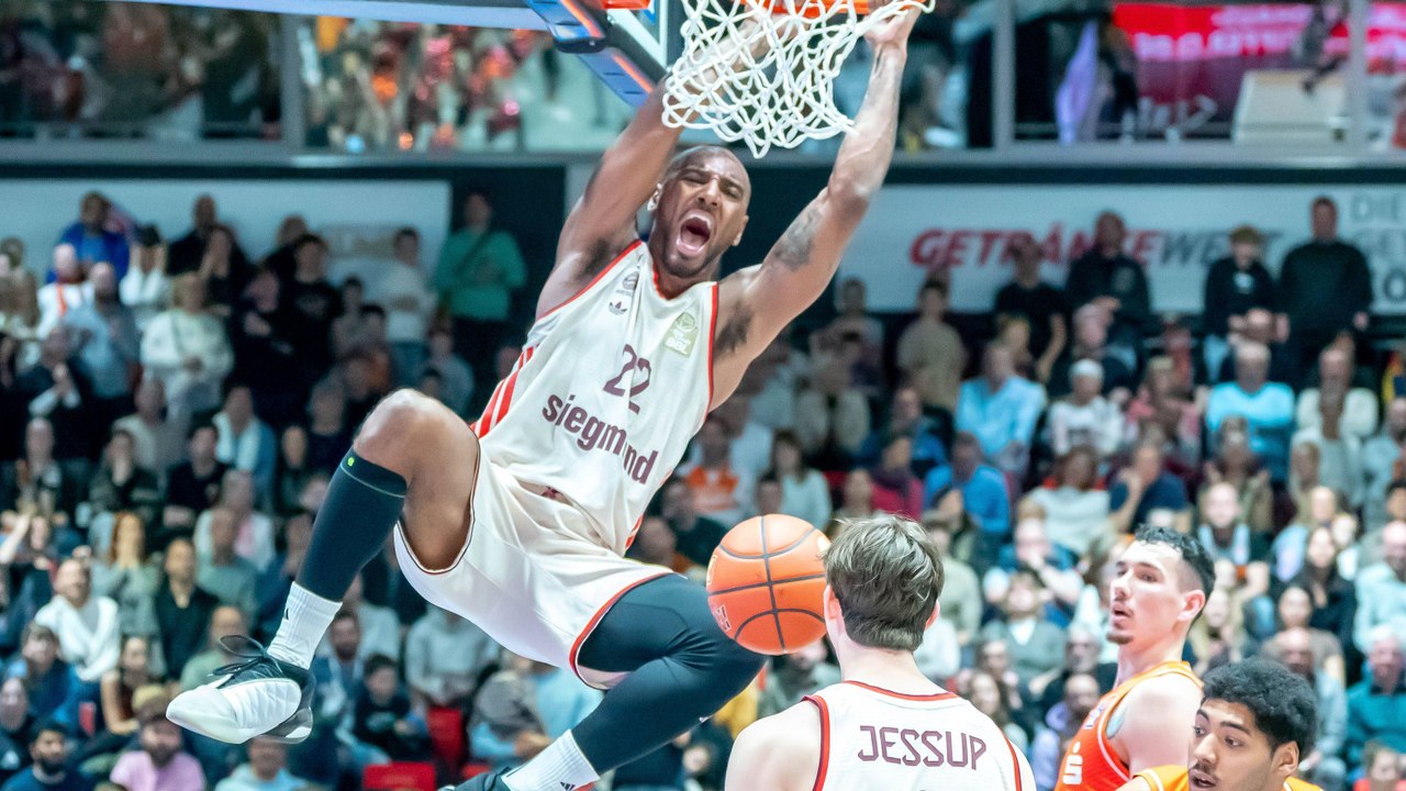 Im Video: Mike und Lucic on fire! Bayern demontiert Chemnitz und rollt weiter