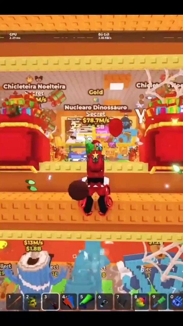 ⁣Roblox gaming