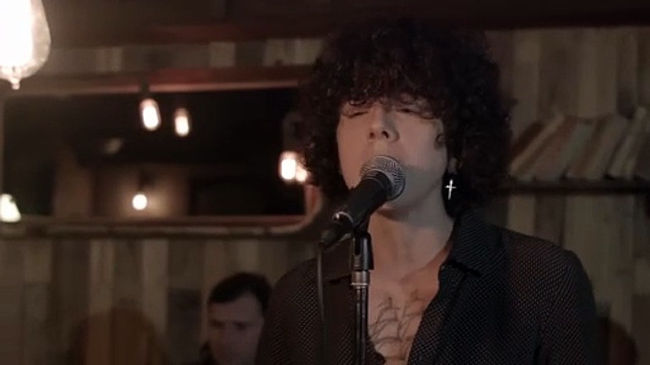 LP - Lost On You  Live