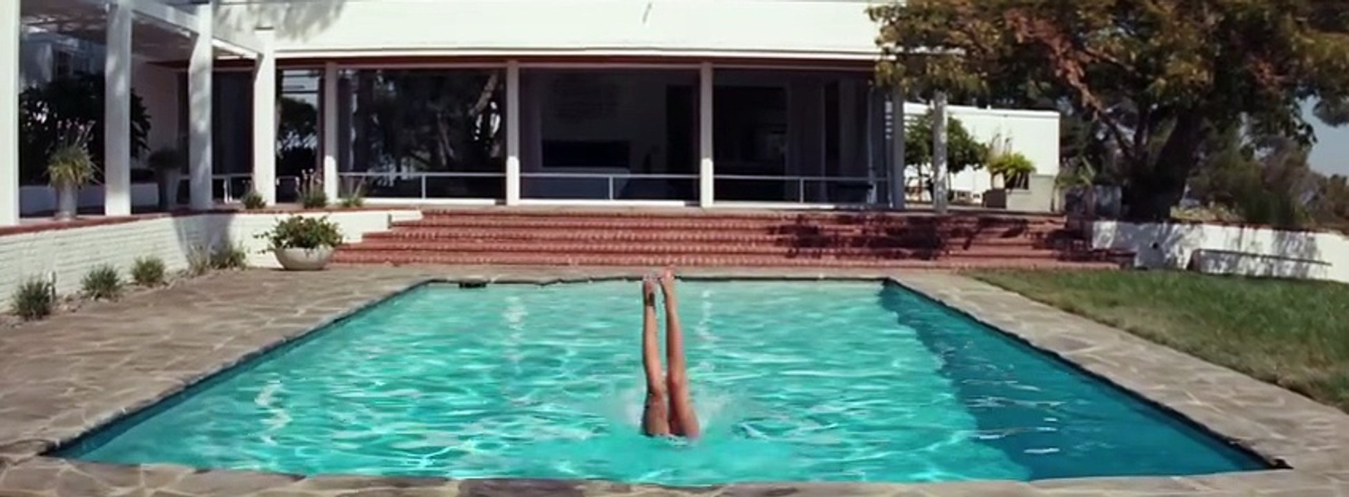 Miley Cyrus - Flowers  Official Video
